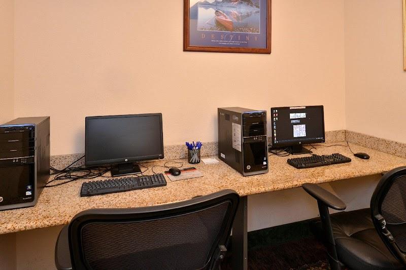 Photo of Holiday Inn Express & Suites Berkeley by IHG