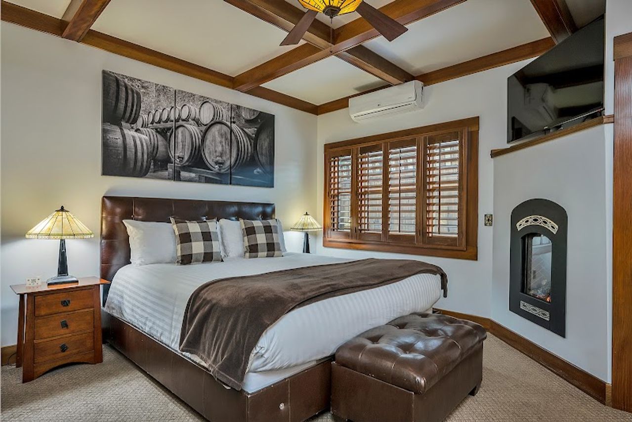 Photo of Calistoga Wine Way Inn