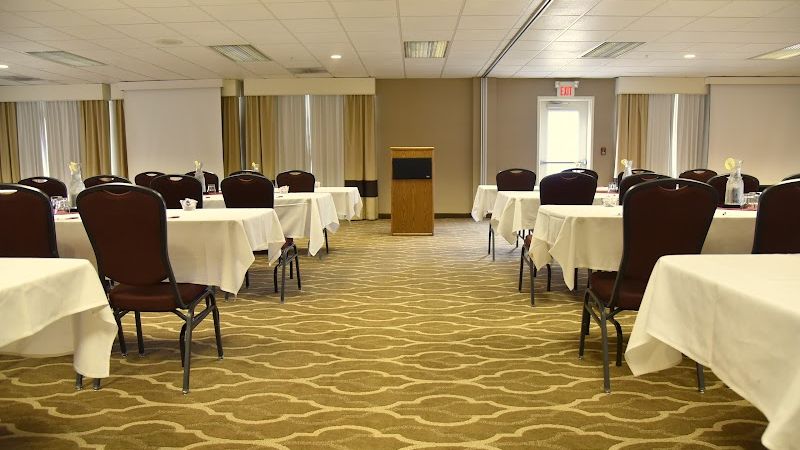 Photo of Comfort Suites Linn County Fairground and Expo