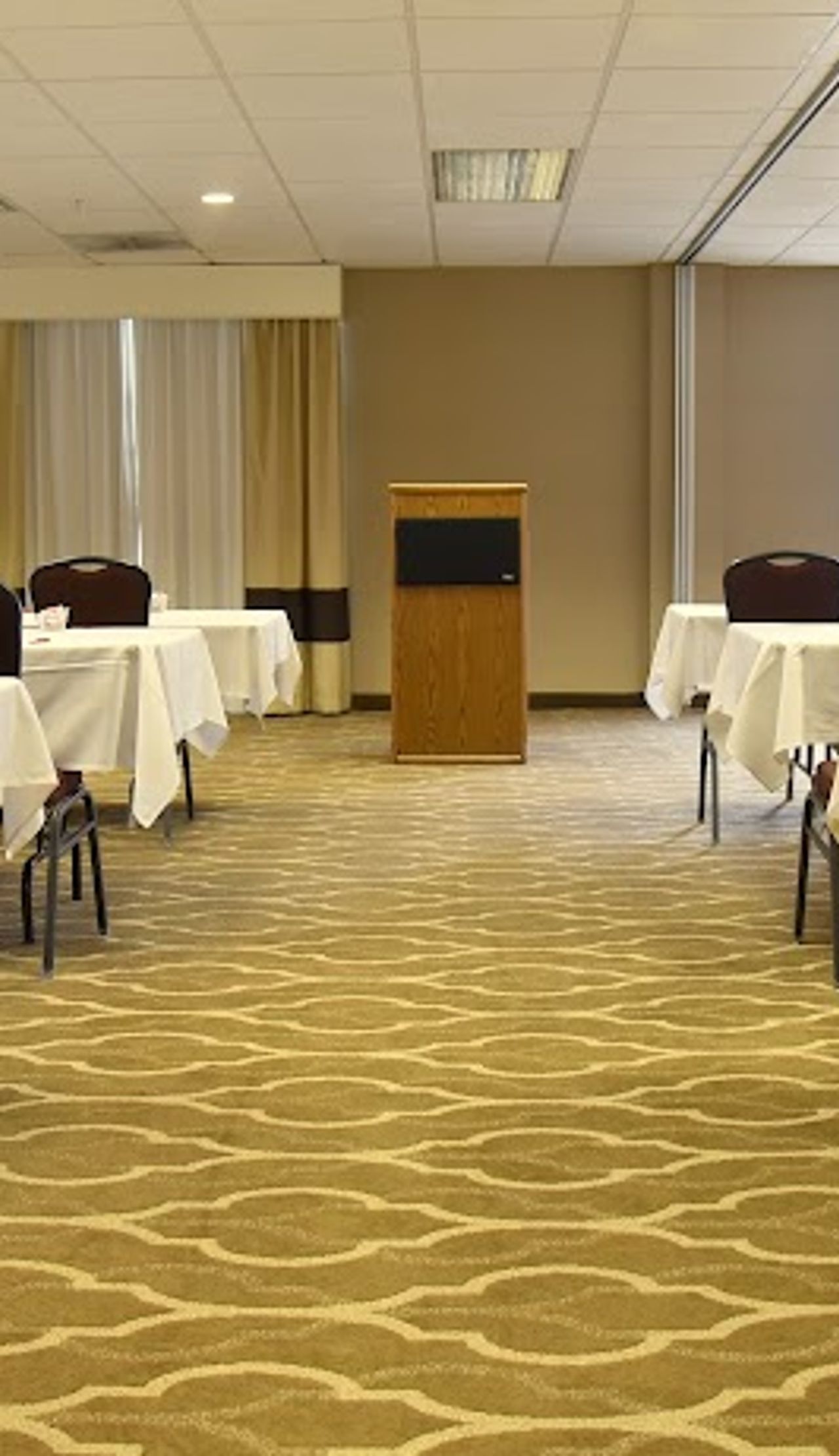 Photo of Comfort Suites Linn County Fairground and Expo