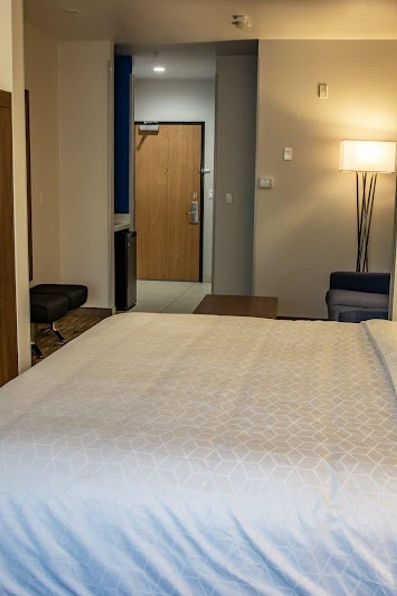Photo of Holiday Inn Express & Suites Roseville - Galleria Area, an IHG Hotel
