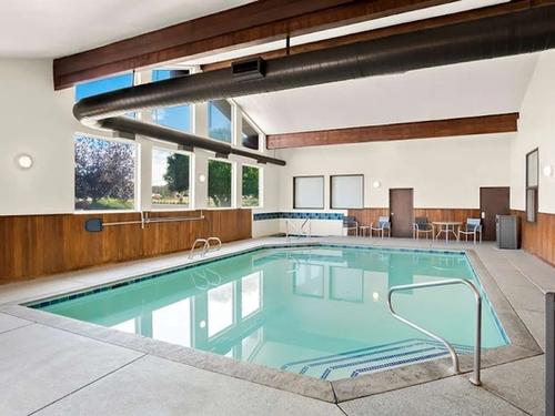 Photo of Best Western Sawtooth Inn & Suites