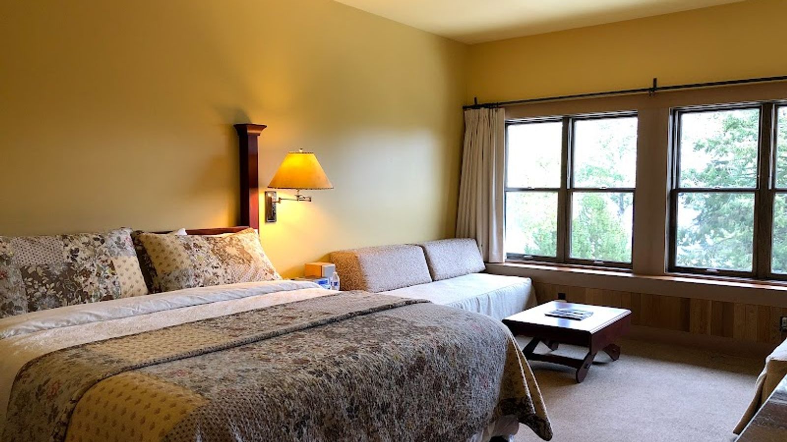 Photo of Sun Mountain Lodge