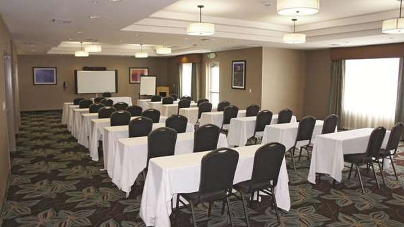 Photo of La Quinta Inn & Suites by Wyndham Bellingham