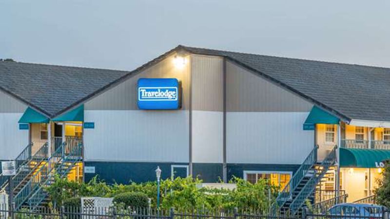 Travelodge by Wyndham Fairfield/Napa Valley