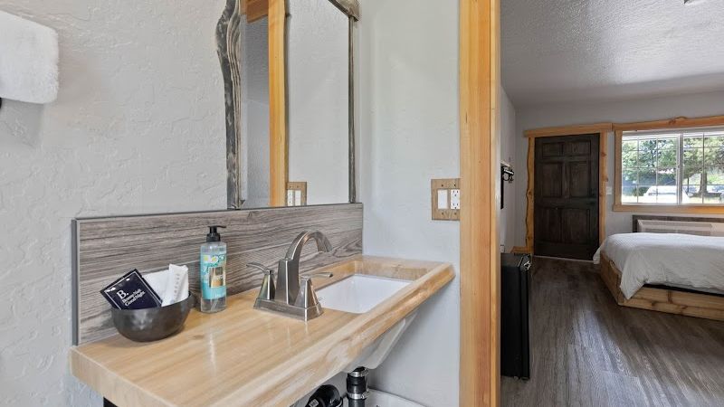 Photo of Lake Village Lodge