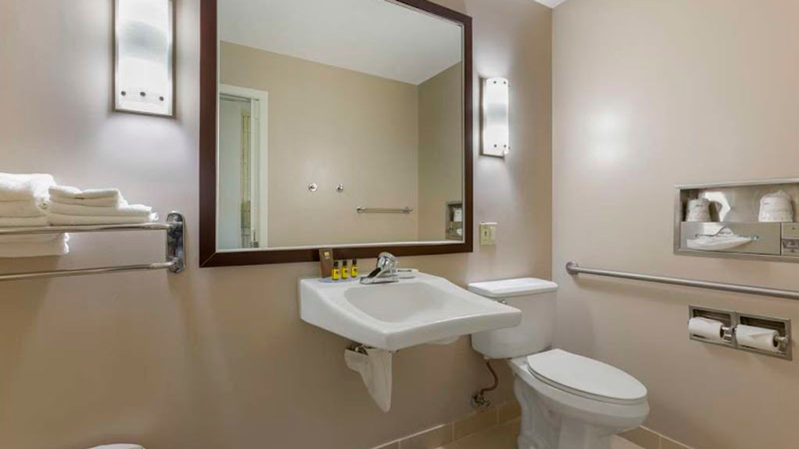 Photo of Best Western Plus University Inn