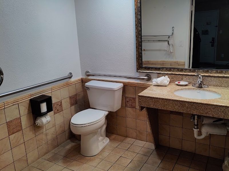 Photo of Days Inn & Suites Lodi