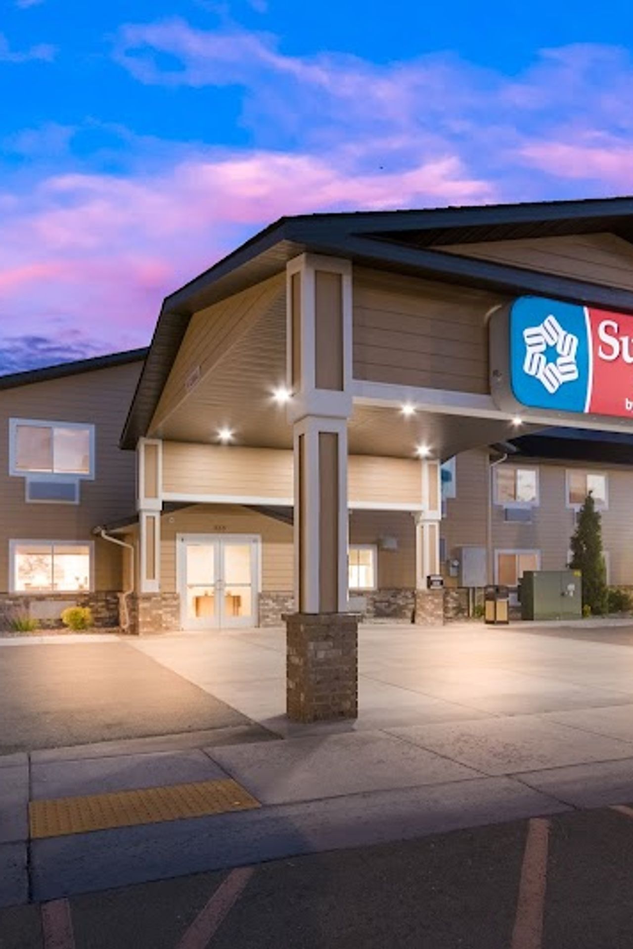 Photo of SureStay Plus by Best Western Rexburg