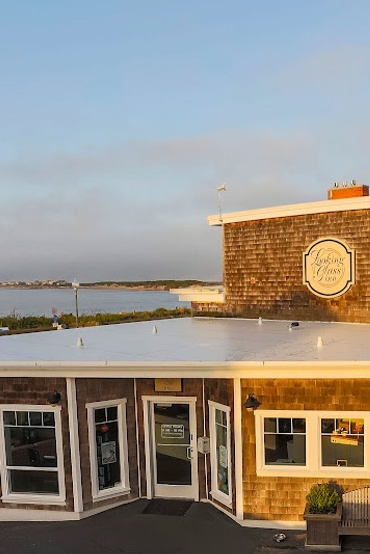 Photo of Looking Glass Inn