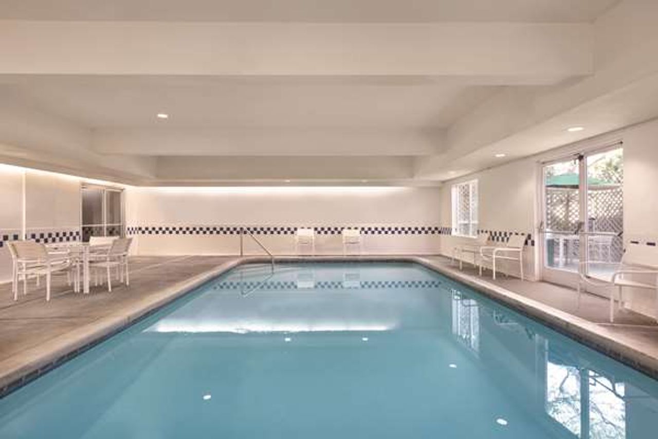 Photo of Country Inn & Suites by Radisson, Fresno North, CA