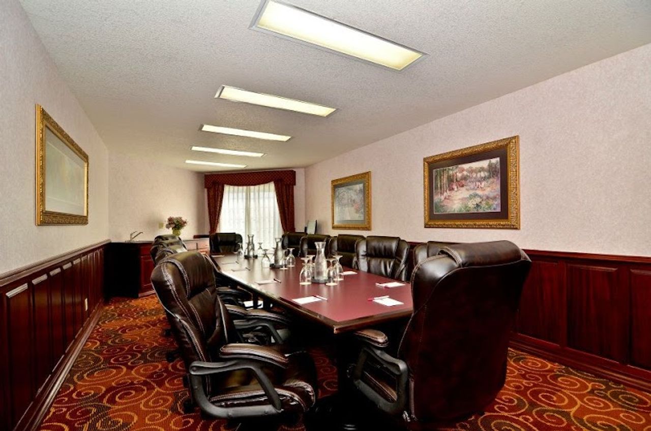 Photo of Comfort Suites