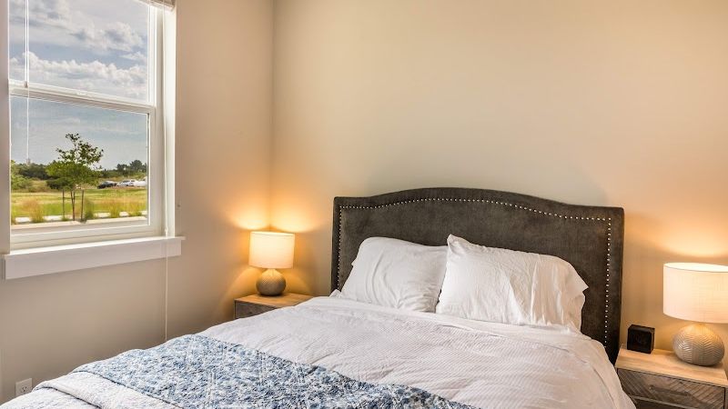 Photo of Oyhut Bay Seaside Resort - Bedroom