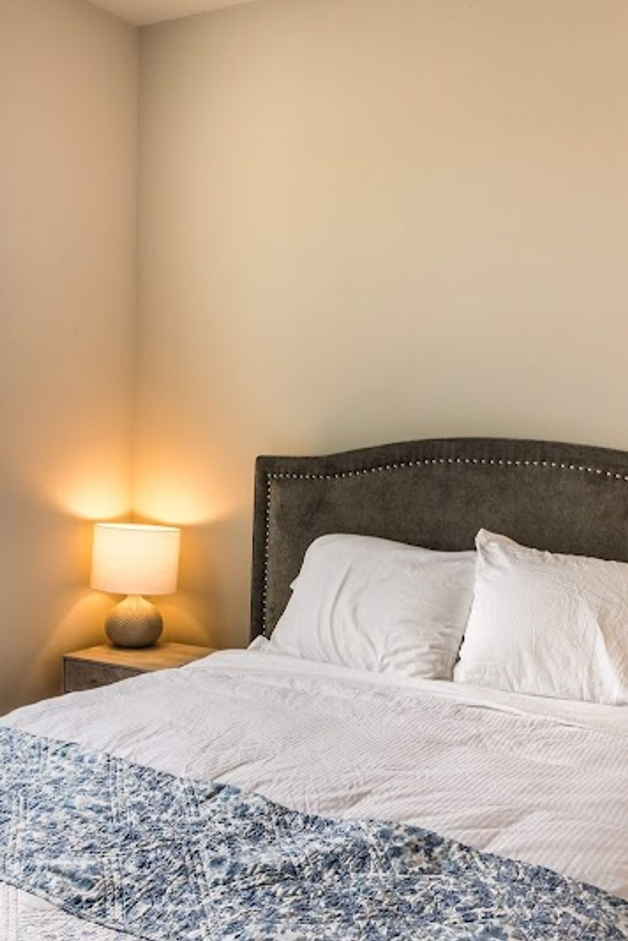 Photo of Oyhut Bay Seaside Resort - Bedroom