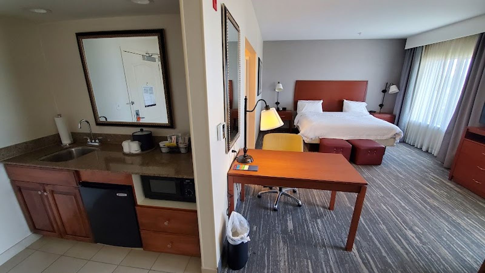 Photo of Hampton Inn & Suites Bakersfield North-Airport