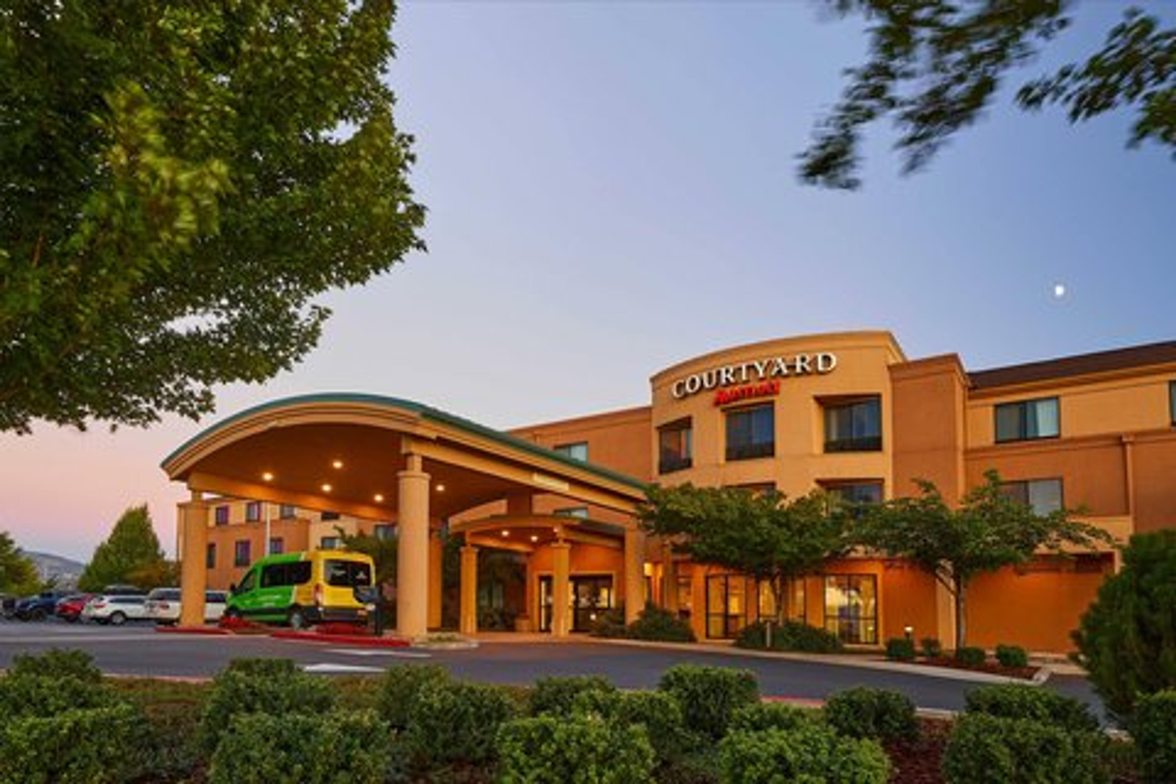 Courtyard Medford Airport