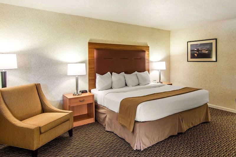 Photo of Quality Inn & Suites at Coos Bay