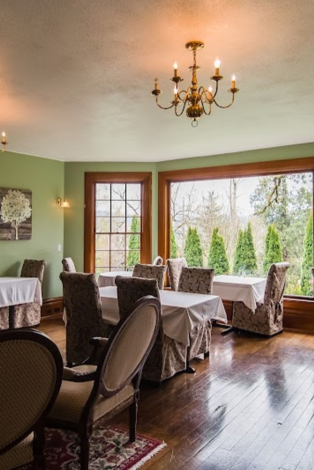 Photo of The Campbell House Inn - Complimentary gourmet breakfast