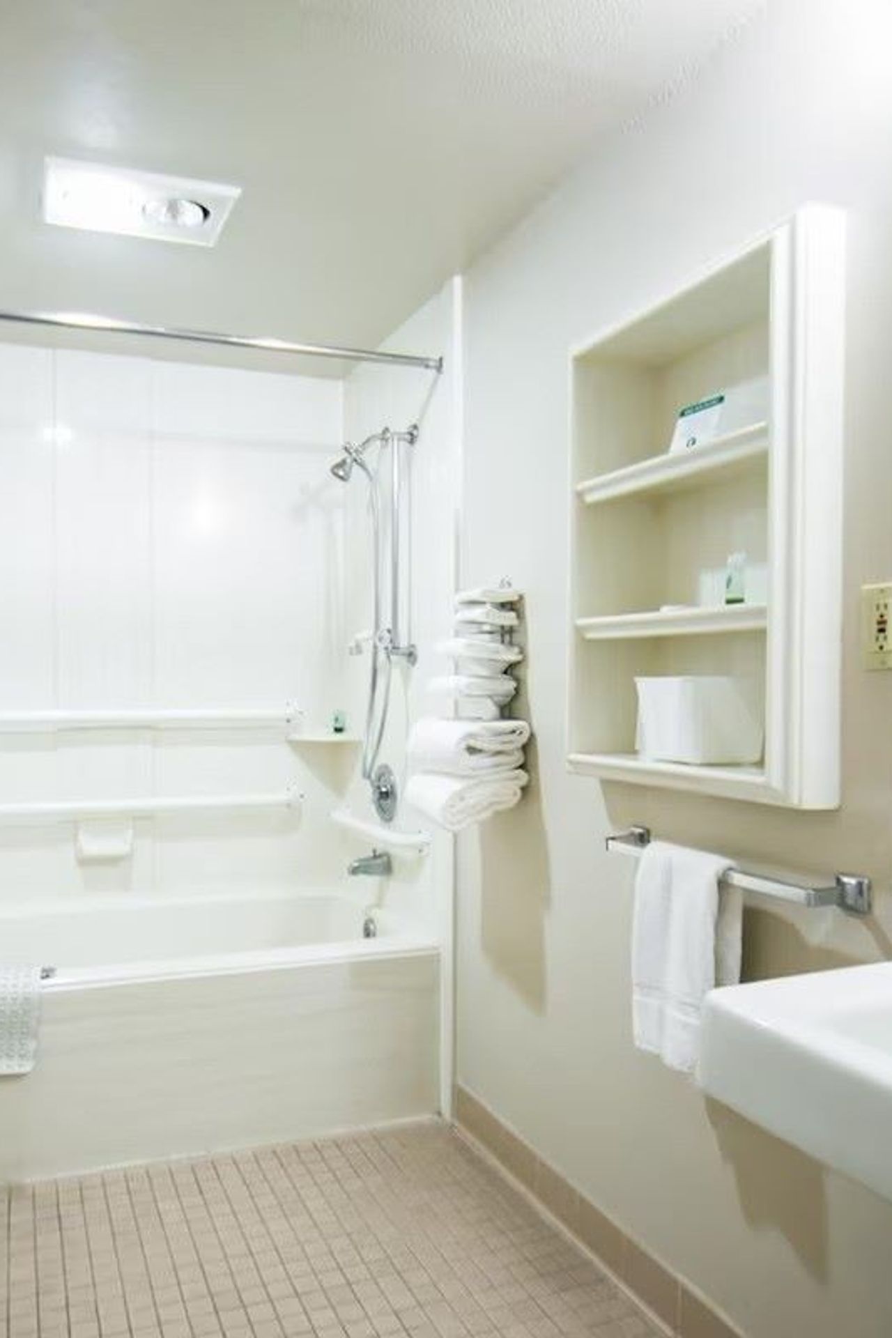 Budget Motel - Bathroom