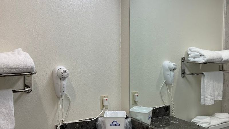 Photo of Days Inn by Wyndham Fremont