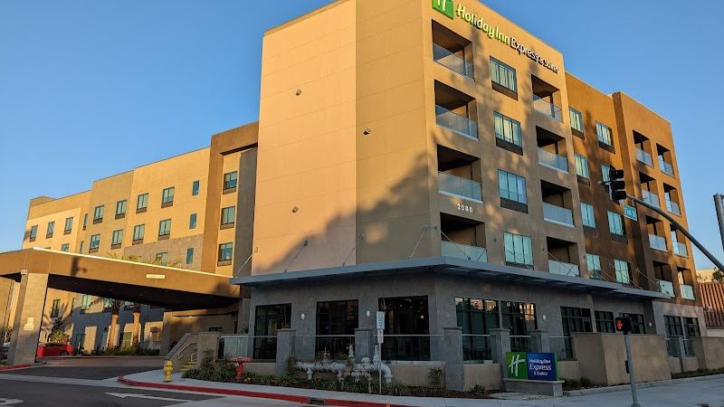 Holiday Inn Express & Suites San Jose Airport, an IHG Hotel