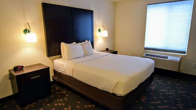 Photo of Comfort Suites