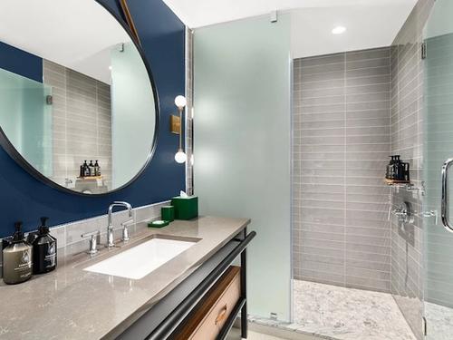 Photo of Hotel Indigo Vancouver Dwtn – Portland Area, an IHG Hotel