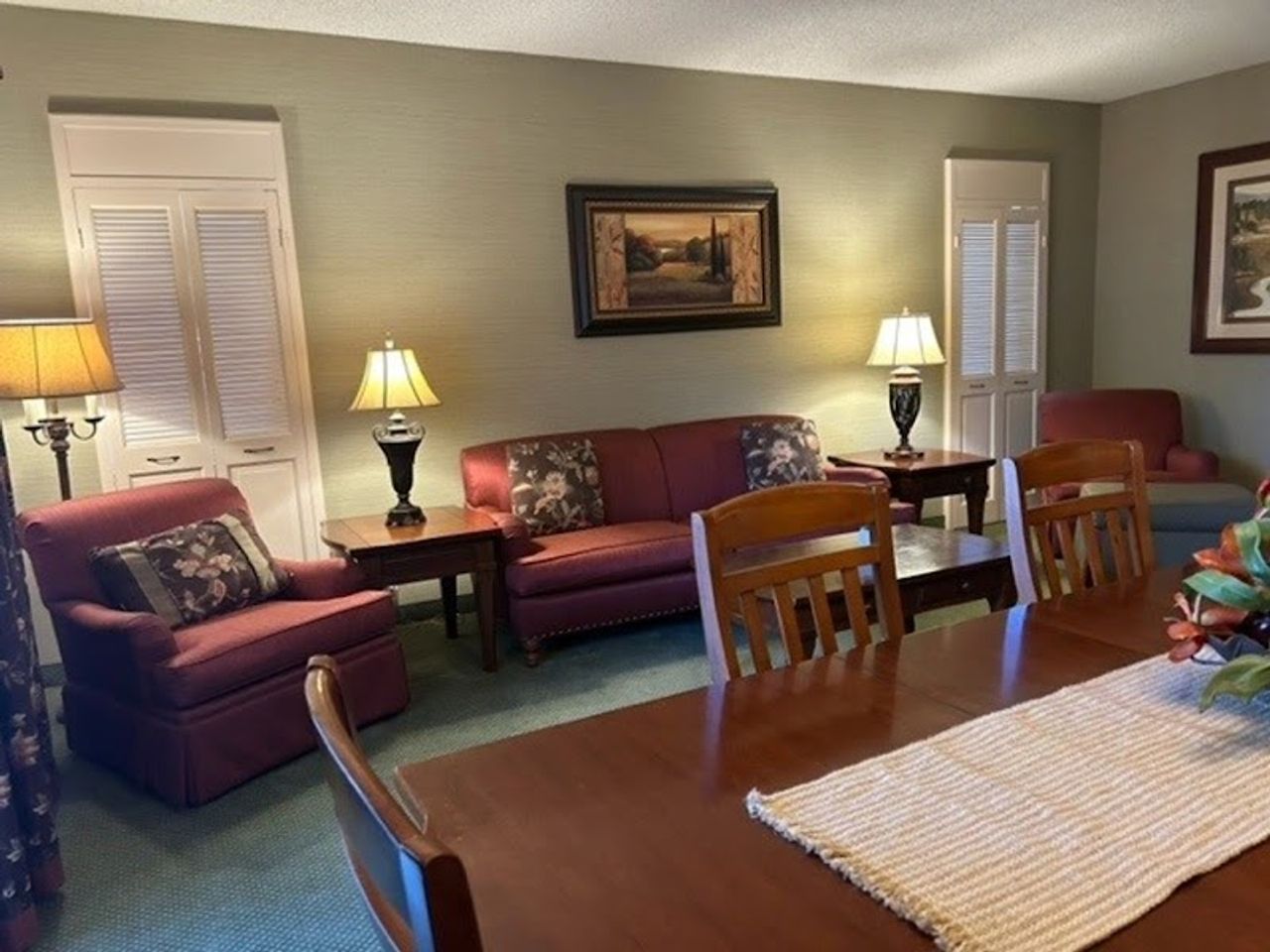 Photo of Piccadilly Inn Airport