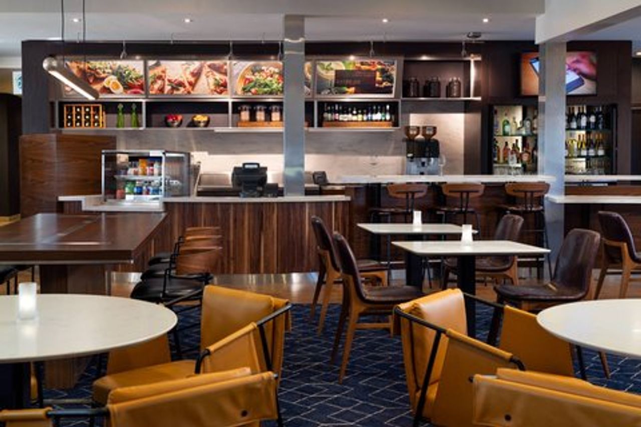 Photo of Courtyard Bakersfield