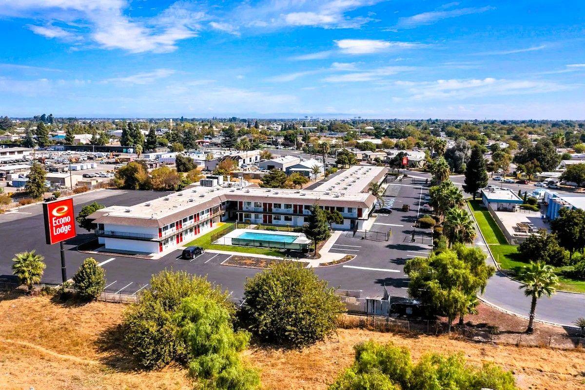 Econo Lodge Stockton near I-5 Fairgrounds