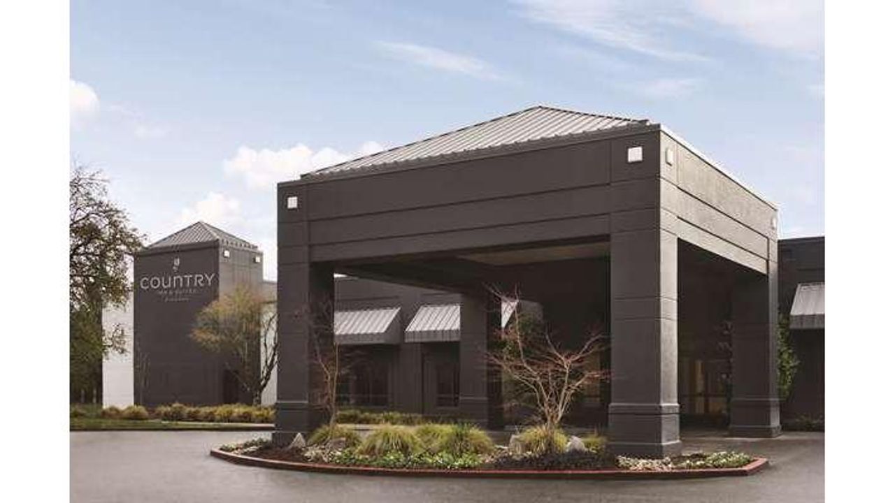 Photo of Country Inn & Suites by Radisson, Seattle-Bothell, WA