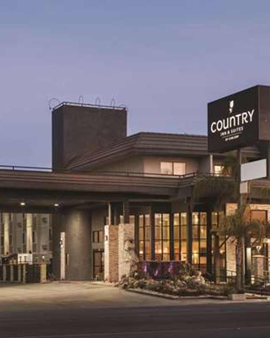 Country Inn & Suites by Radisson, Bakersfield, CA