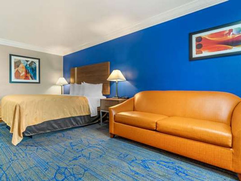 Photo of Quality Inn & Suites Vacaville