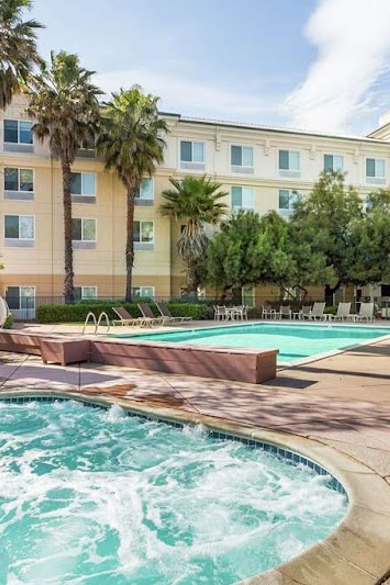 Photo of Hilton Garden Inn Fairfield
