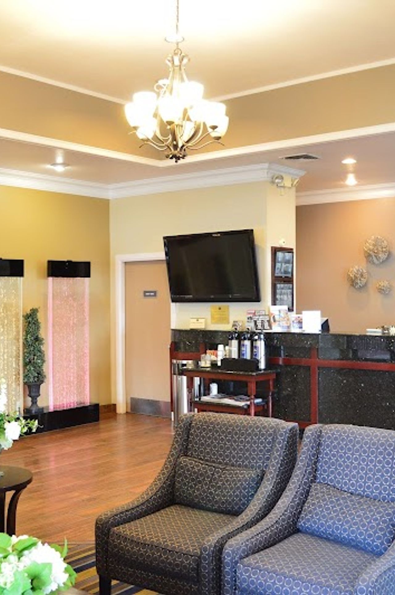Photo of Best Western Cascadia Inn
