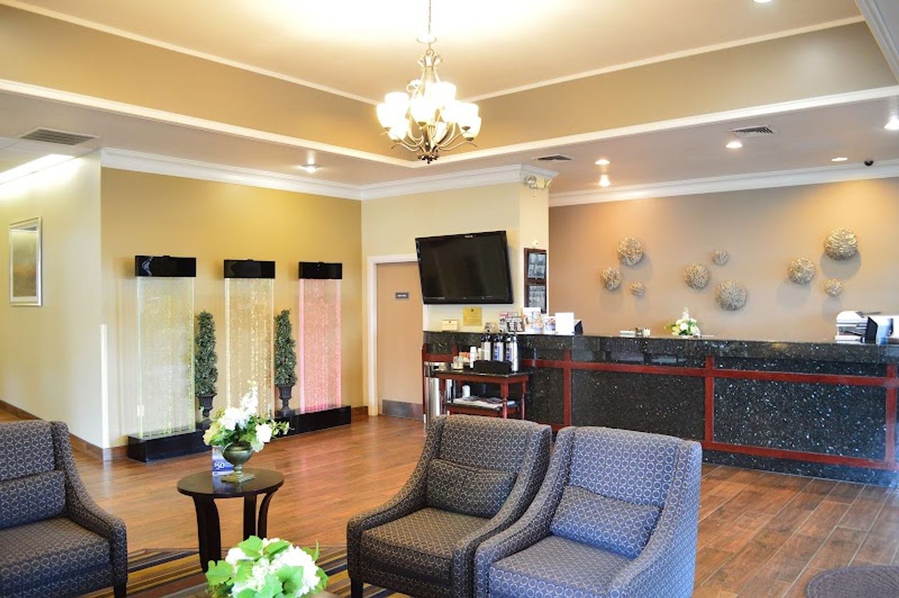 Photo of Best Western Cascadia Inn