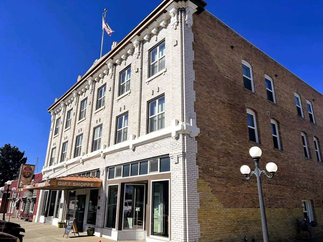 Historical Enders Building