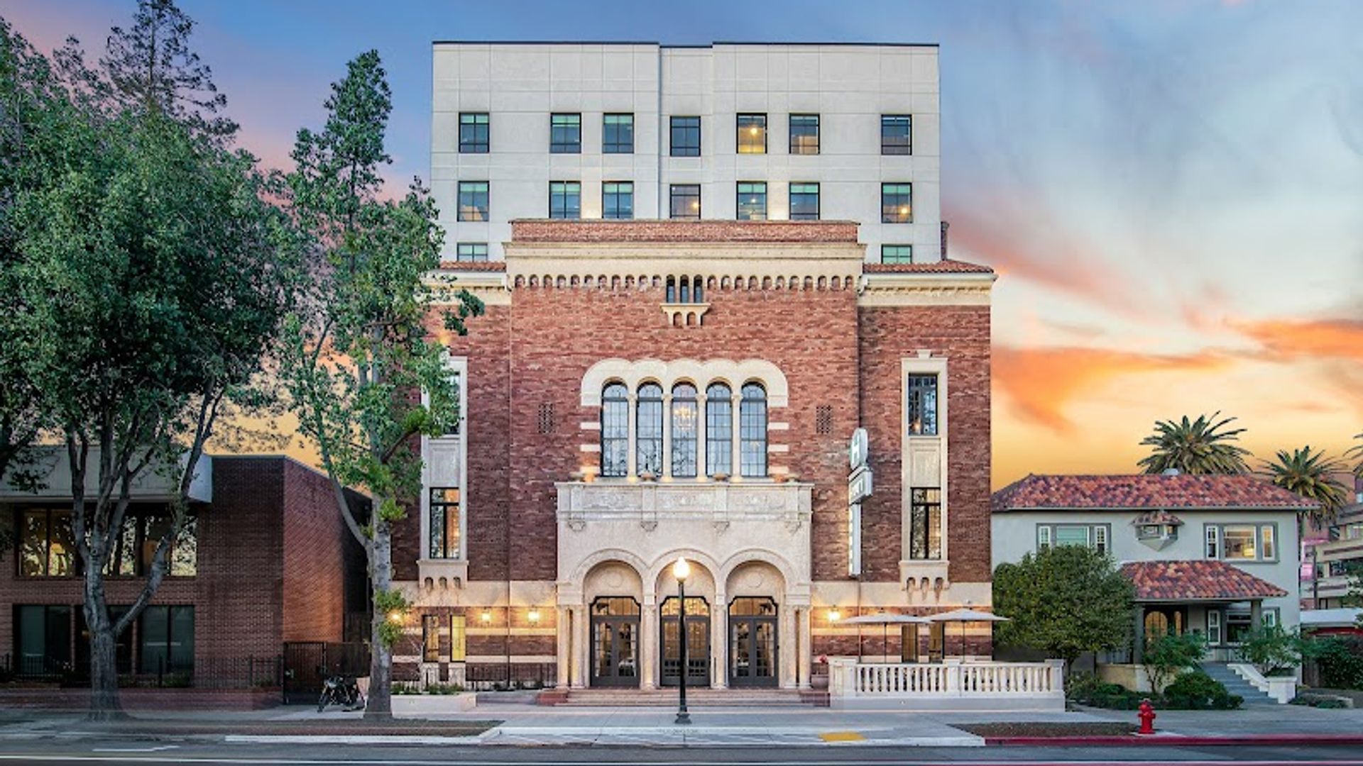 Hyatt House Sacramento / Midtown