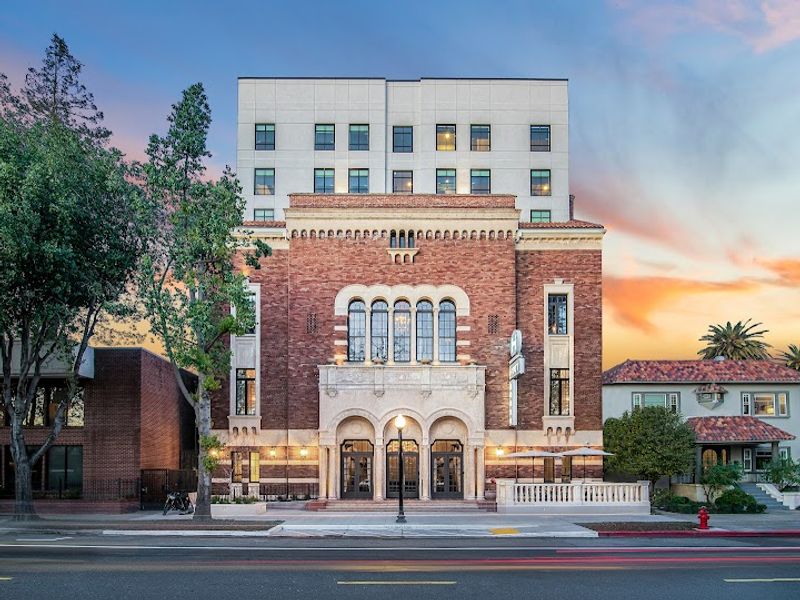 Hyatt House Sacramento / Midtown