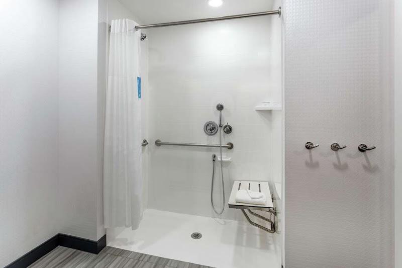 Photo of Hampton Inn Oakland Downtown-City Center