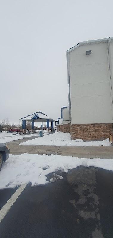 Photo of Microtel Inn & Suites by Wyndham Klamath Falls