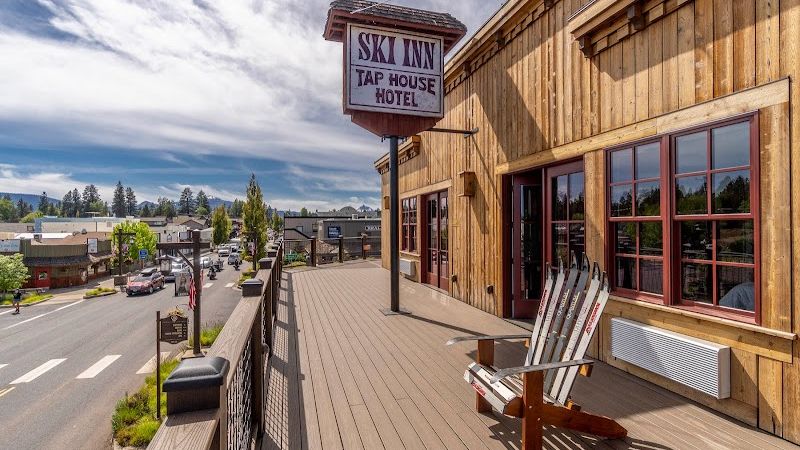 Photo of Ski Inn Taphouse and Hotel