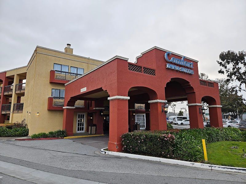 Comfort Inn & Suites