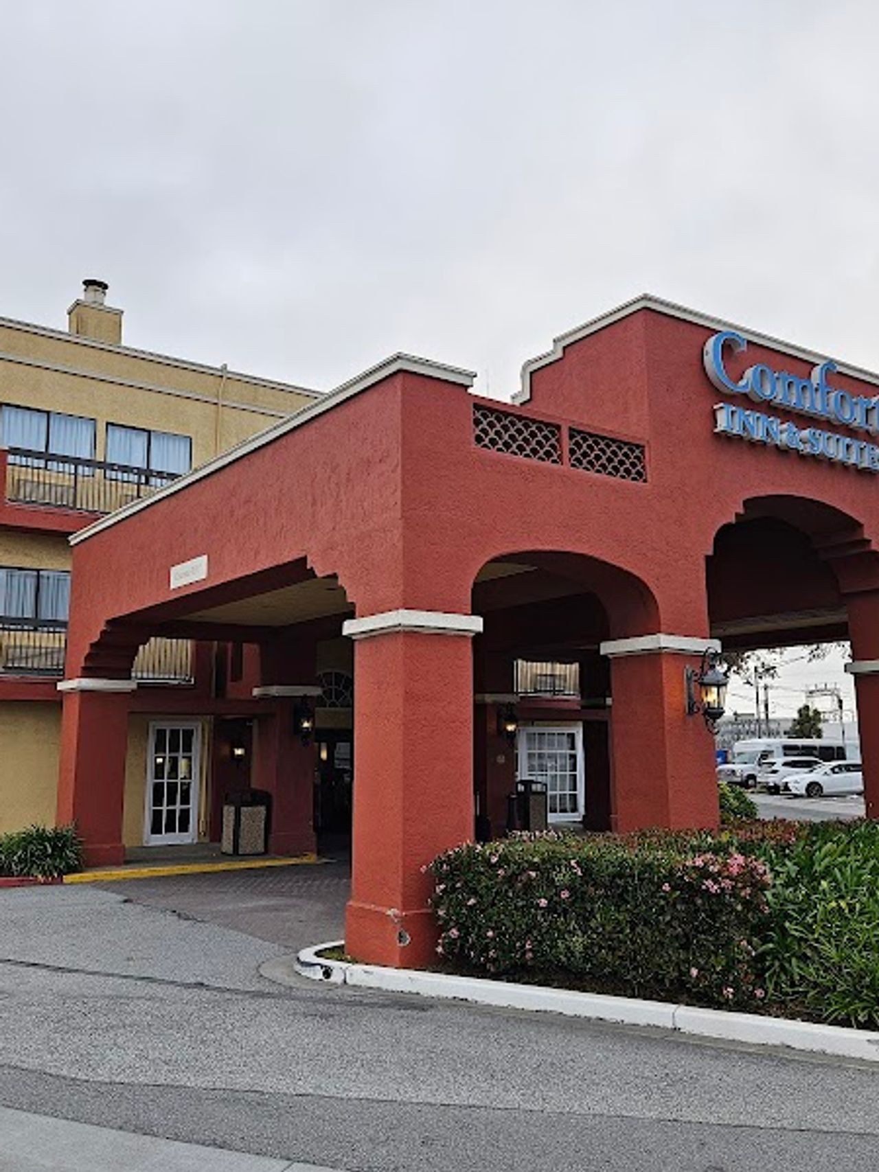 Photo of Comfort Inn & Suites