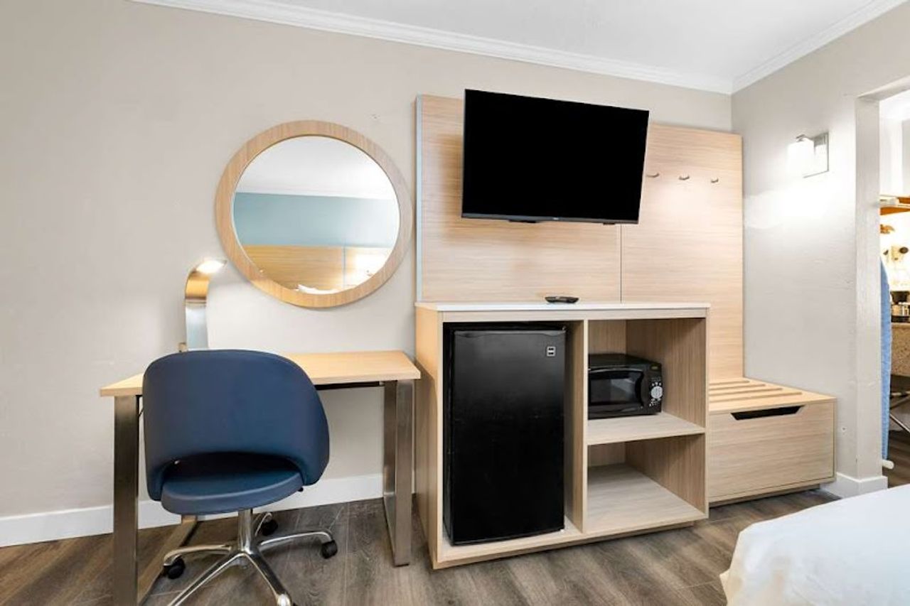 Photo of SureStay by Best Western San Francisco Marina District