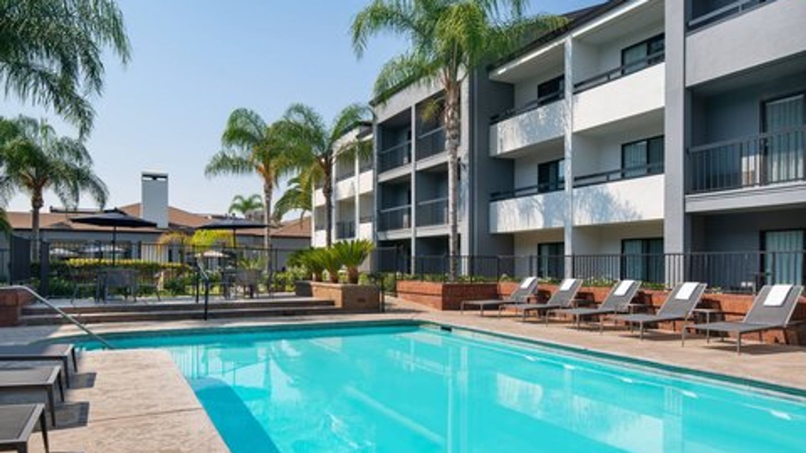 Photo of Courtyard Fresno