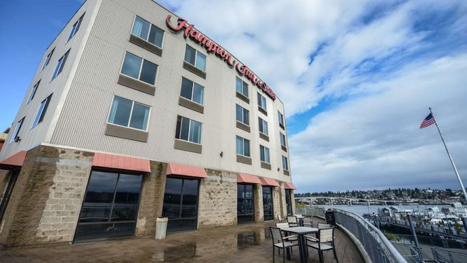 Photo of Hampton Inn & Suites Bremerton