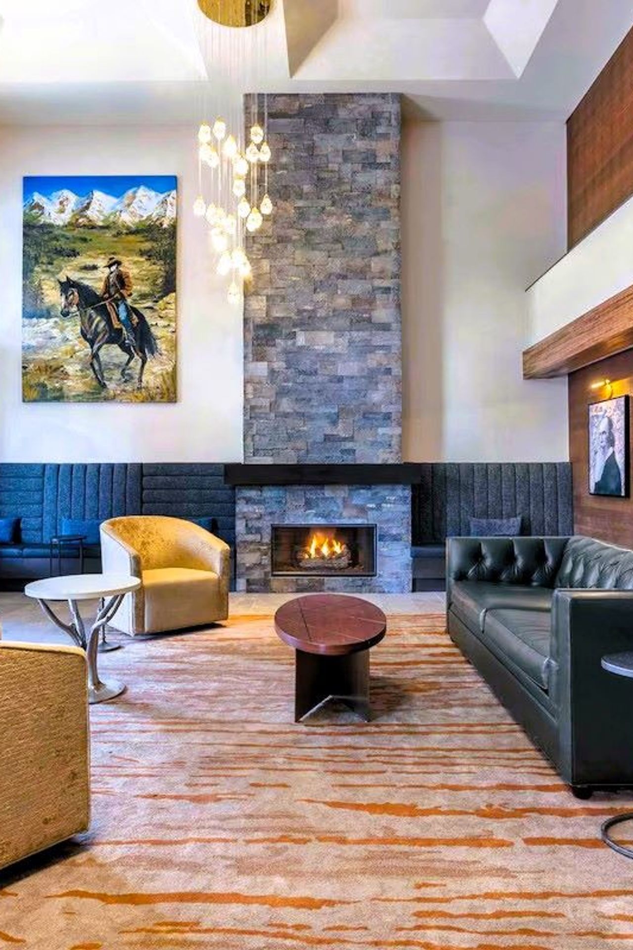 The Newberry Hotel Bend, Tapestry Collection by Hilton - Lobby