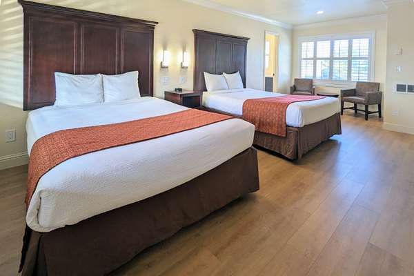 Photo of Clarion Collection Wilkie's Inn Pacific Grove - Monterey - 2 Queen Beds Room