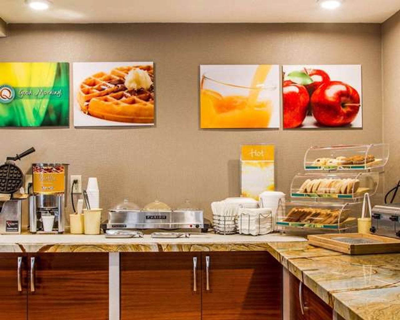 Photo of Quality Inn Sacramento Convention Center